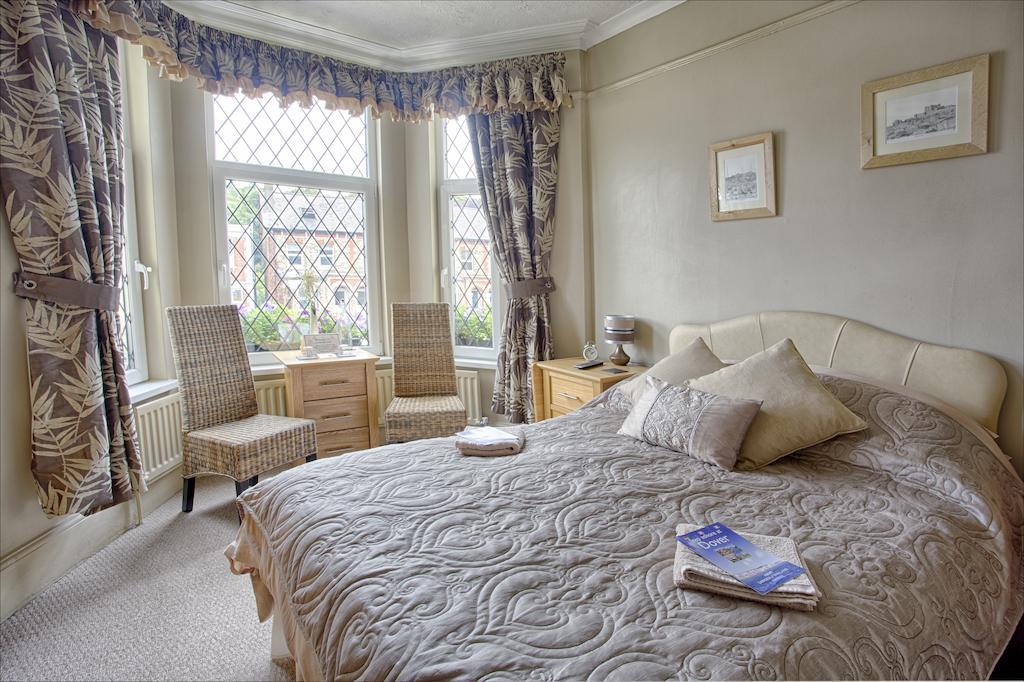 Sandown & The Annexe Dover Room photo